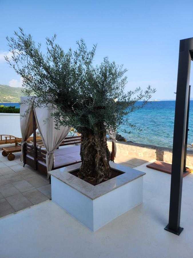 Holiday Home Luna Orebic Bagian luar foto