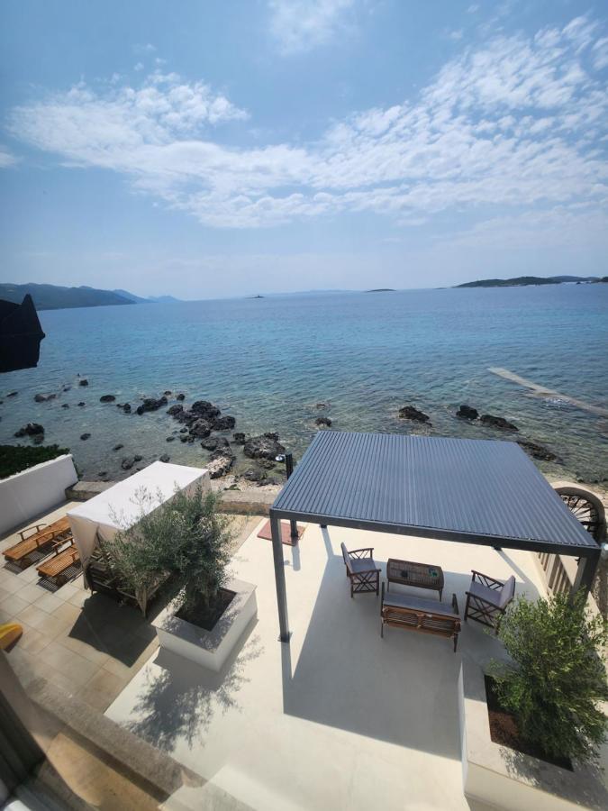 Holiday Home Luna Orebic Bagian luar foto