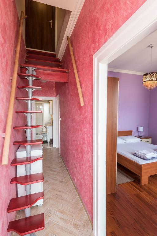 Holiday Home Luna Orebic Bagian luar foto