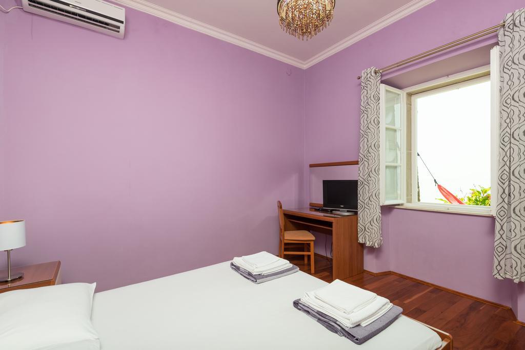 Holiday Home Luna Orebic Bagian luar foto