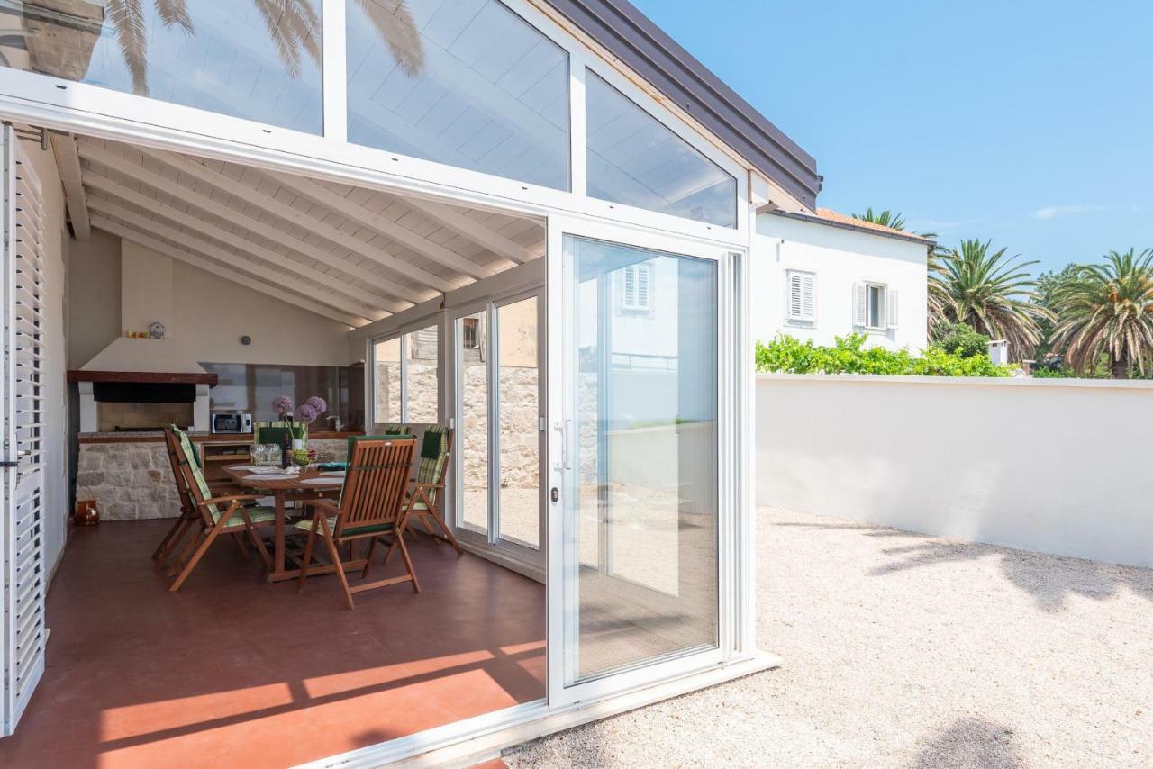 Holiday Home Luna Orebic Bagian luar foto